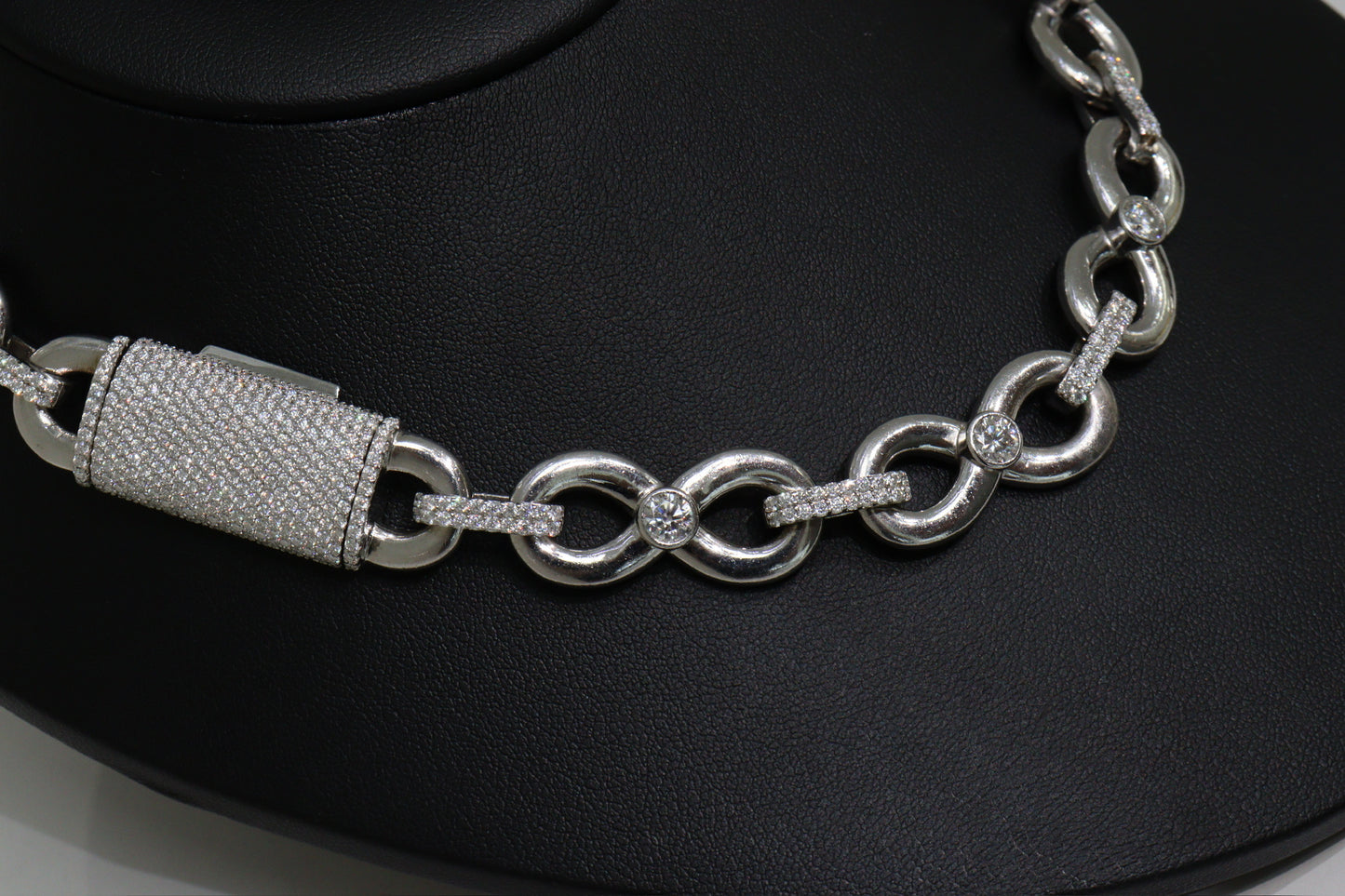 14MM Infinity Link Style Chain + VVS1 Moissanite Lock