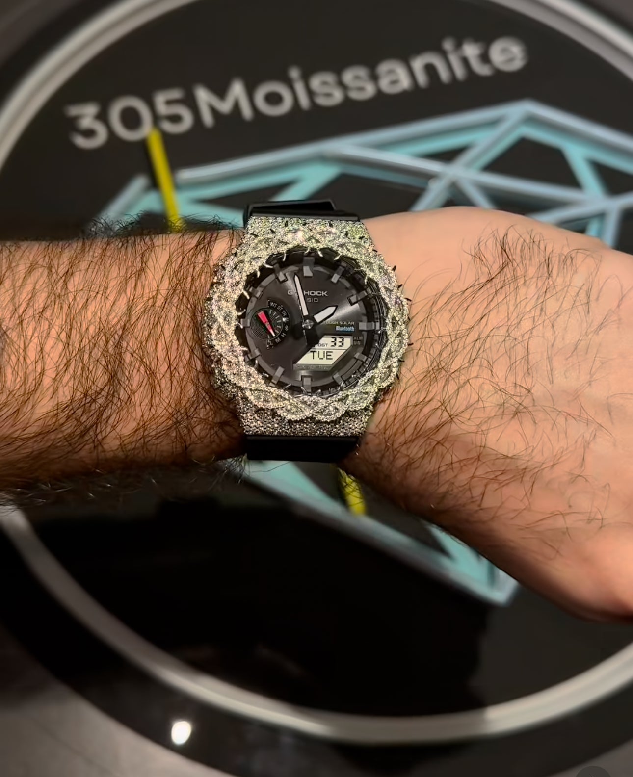 GSHOCK - BLACK EDITION
+ VVS1 MOISSANITE STONES