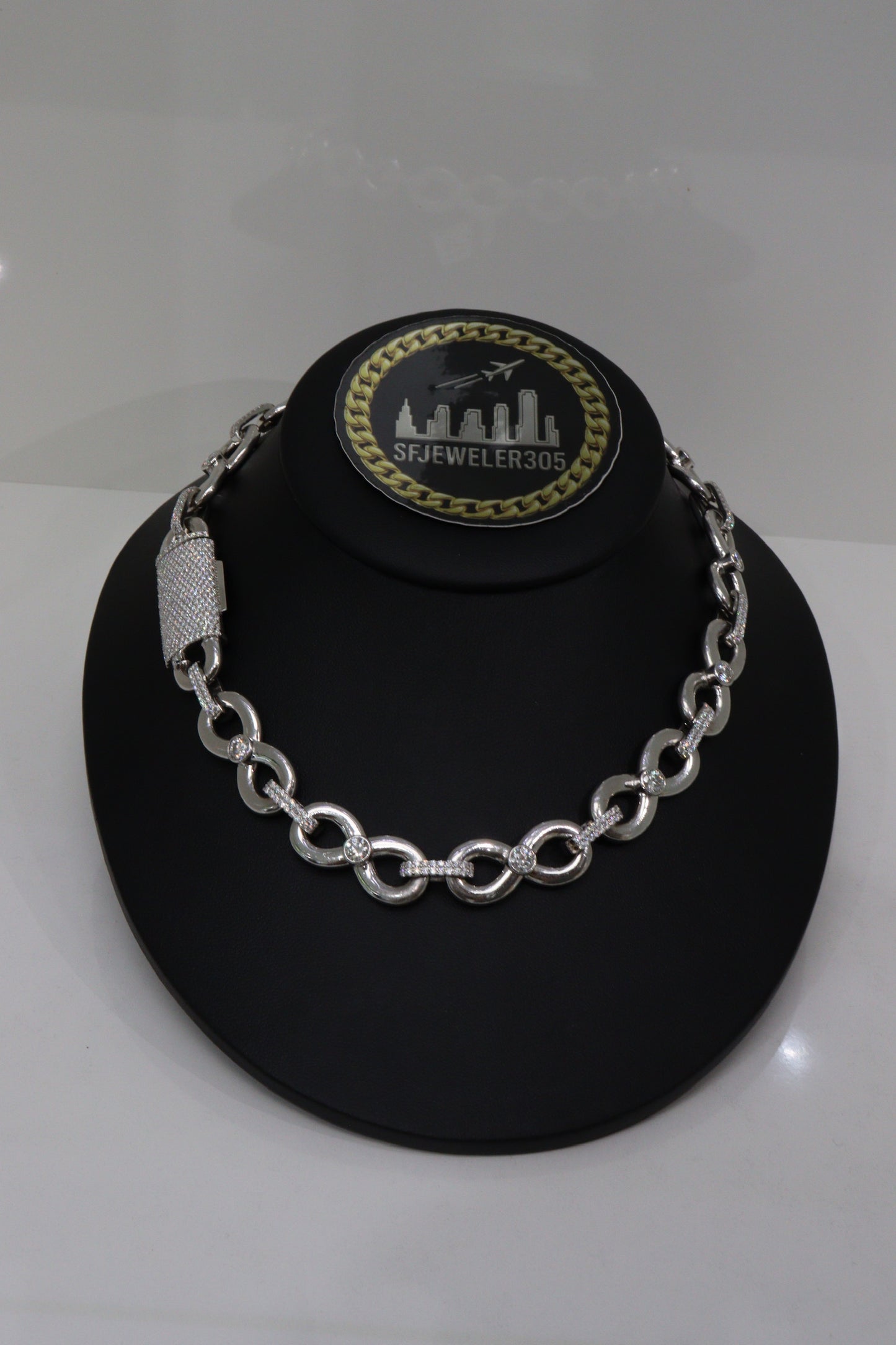 14MM Infinity Link Style Chain + VVS1 Moissanite Lock