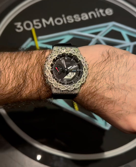 GSHOCK - BLACK EDITION
+ VVS1 MOISSANITE STONES
