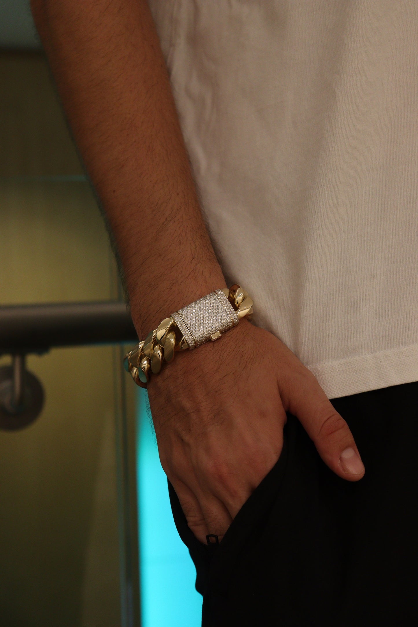 22MM Miami Cuban Link Bracelet – Premium 14k Gold Over .999 Silver + VVS1 Moissanite Lock