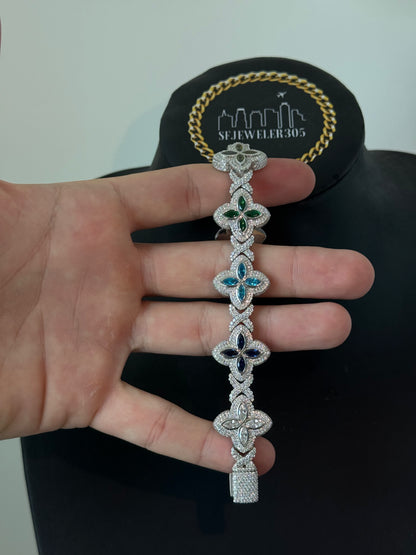 Diamond Clover White/ multicolored (VVS1 Moissanite)